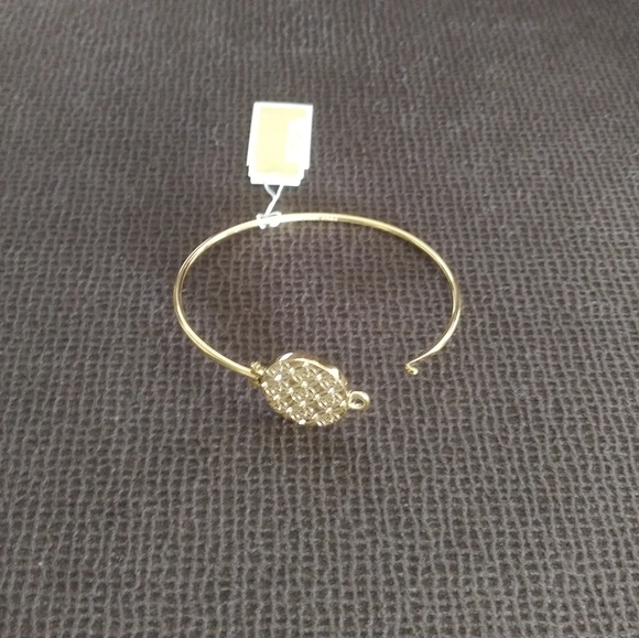 ✨️HP✨️ Michael Kors Gold💛 Medallion🏅 Bracelet - NWT - Picture 6 of 15